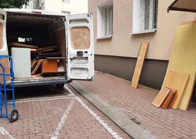 darmowy odbiór mebli w Warszawie