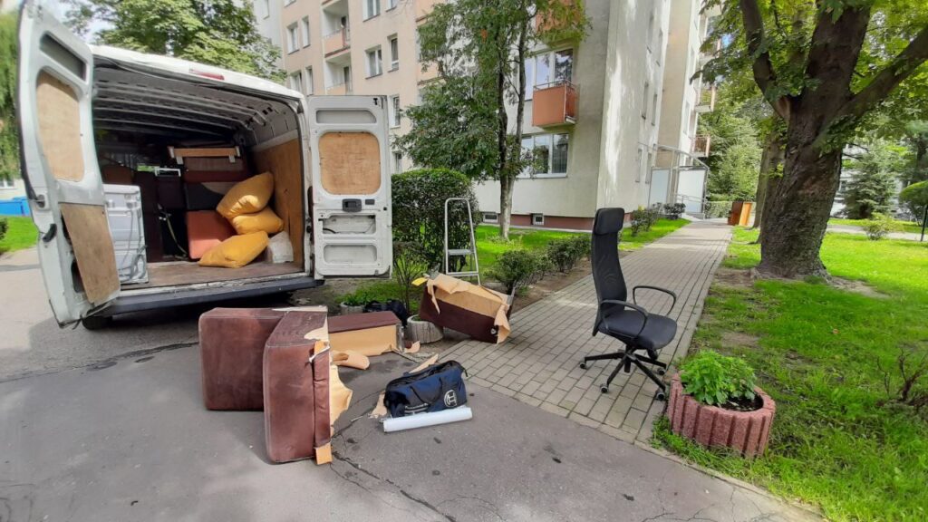 wywóz mebli w Warszawie 