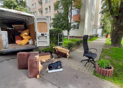 wywóz mebli w Warszawie