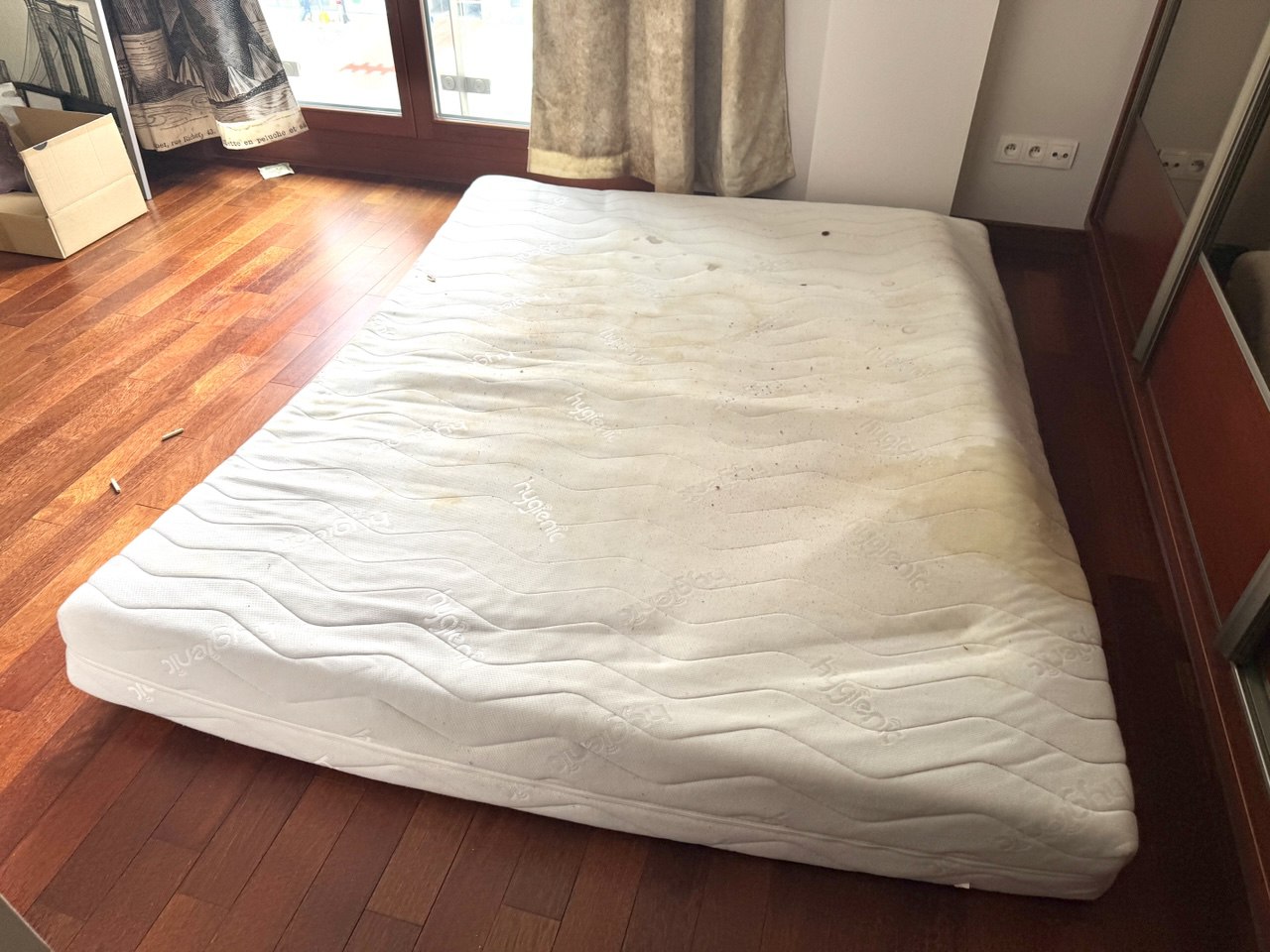 odbiór starego materaca z mieszkania w Warszawie 